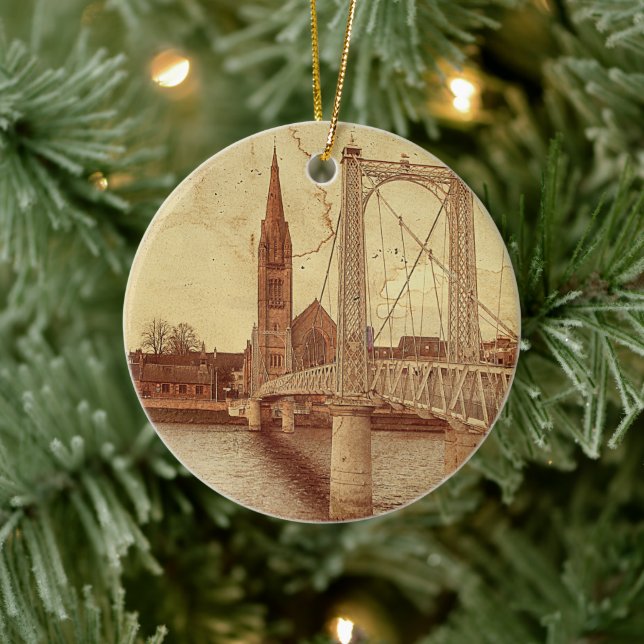 Adorno De Cerámica The Bouncy Bridge (Inverness -  Ceramic Ornament (Tree)