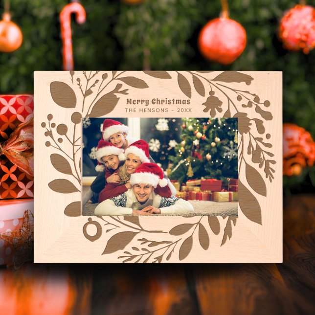 Advent Wreath Foliage Merry Christmas Family Engraved Frames (Creator Uploaded)