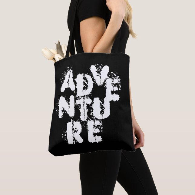 ADVENTURE TOTE BAG (Close Up)