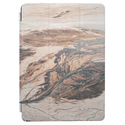 AERIAL PHOTOGRAPHY OF ROCK MOUNTAIN iPad AIR COVER