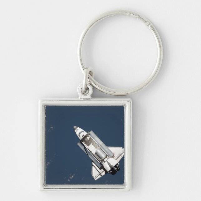 Aerial view of Space Shuttle Discovery 2 Keychain (Front)