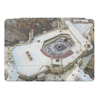 Aerial View of the Kaaba, Masjid al-Haram & Mecca iPad Pro Cover