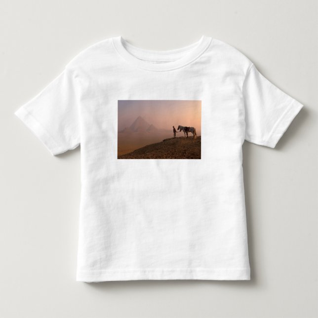 Africa, Egypt, Cairo, Giza, Giza pyramids at Toddler T-shirt (Front)