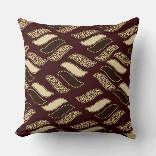 African cheetah skin pattern throw pillow (Front)