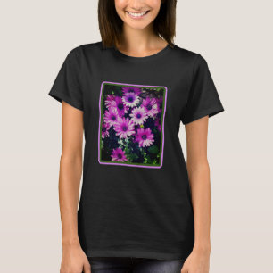 African Daisy Flowers Crackled Vintage Look T-Shirt
