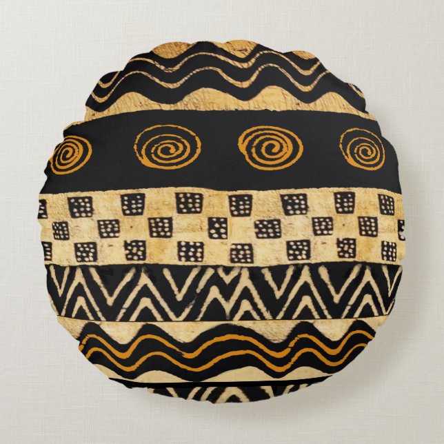 African Tribal Shaman Design Round Pillow (Front)