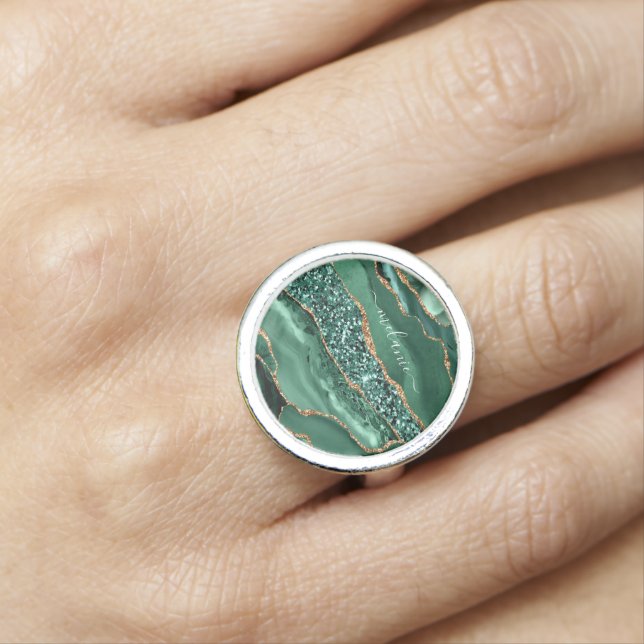 Agate Green Gold Emerald Custom Name Ring Gift (In Situ)