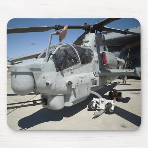 AH_1Z Super Cobra attack helicopter Mouse Pad