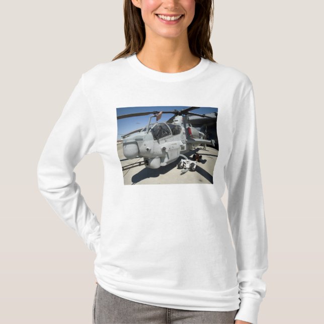 AH-1Z Super Cobra attack helicopter T-Shirt (Front)