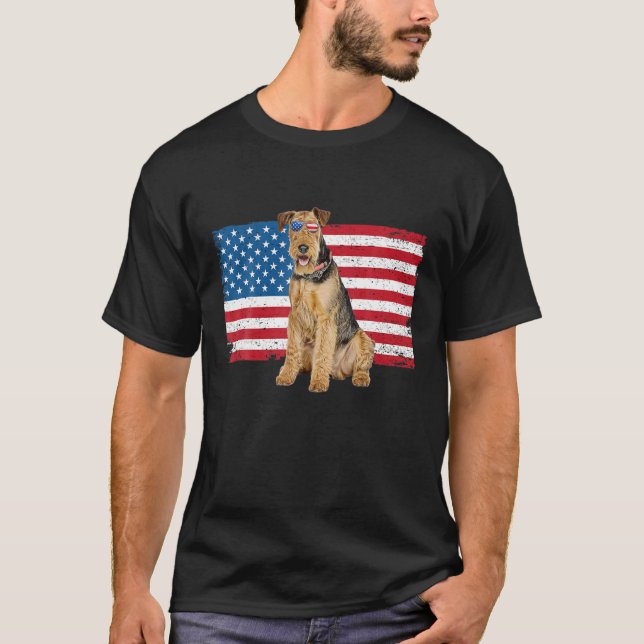 Airedale Terrier Dad Mom American Flag Dog Lover O T-Shirt (Front)