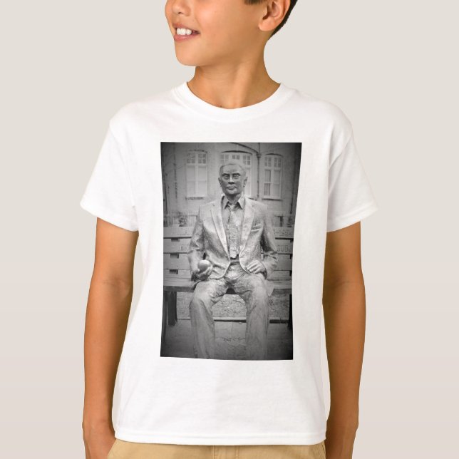 Alan Turing, OBE. The Father of Modern Computing T-Shirt (Front)