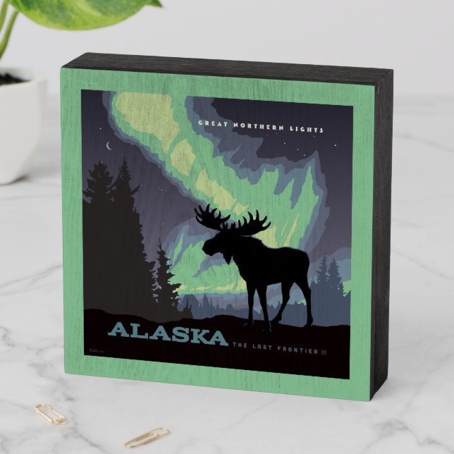 Alaska | Northern Lights Moose Wooden Box Sign (In Situ Horizontal)