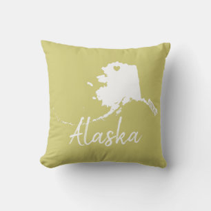 Alaska usa state map with heart shape design throw pillow