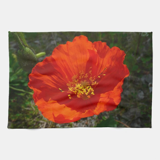 Alaskan Red Poppy Colorful Flower Towel (Horizontal)