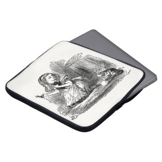 Alice in Wonderland, Alice and the Kitten - Dreams Laptop Sleeve