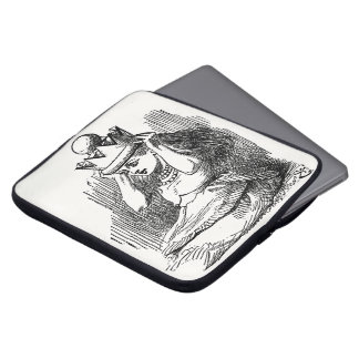 Alice in Wonderland - Alice Finds the Golden Crown Laptop Sleeve