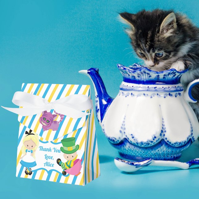 Alice in Wonderland Cute Kids Birthday Party Favor Boxes (Creator Uploaded)