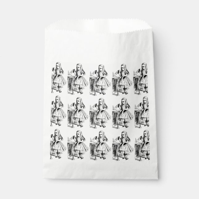 Alice in Wonderland Drink Me Party Favor Bags (Front)