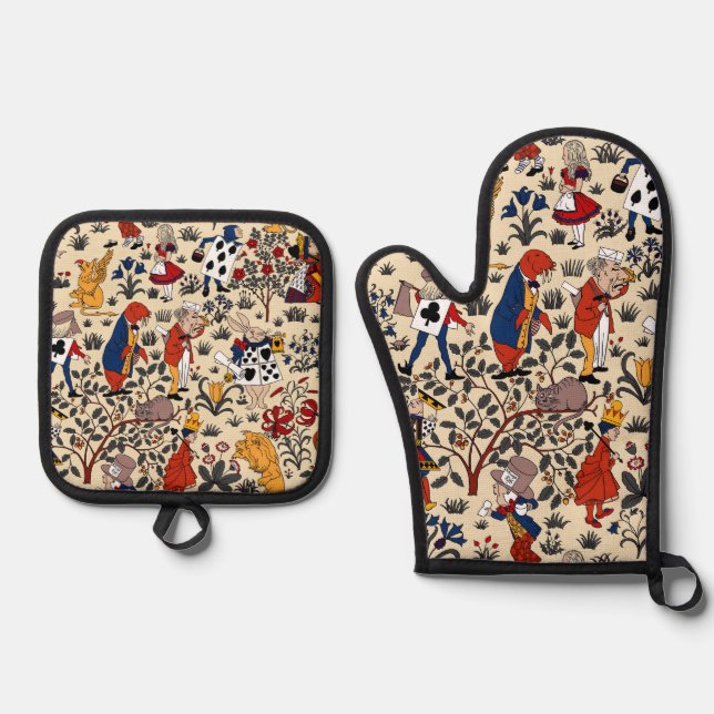 Alice in Wonderland Oven Mitt & Pot Holder Set (Front)