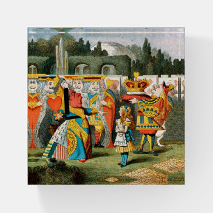 Alice in Wonderland Queen of Hearts Paperweight