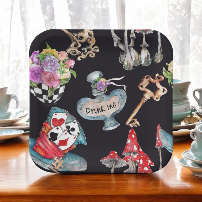 Alice in Wonderland Theme Black Paper Plates  (Creator Uploaded)