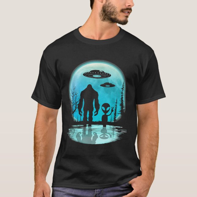 Alien And Bigfoot Moon  T-Shirt (Front)