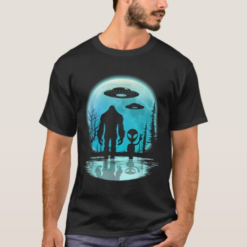 Alien And Bigfoot Under The Moon T_Shirt