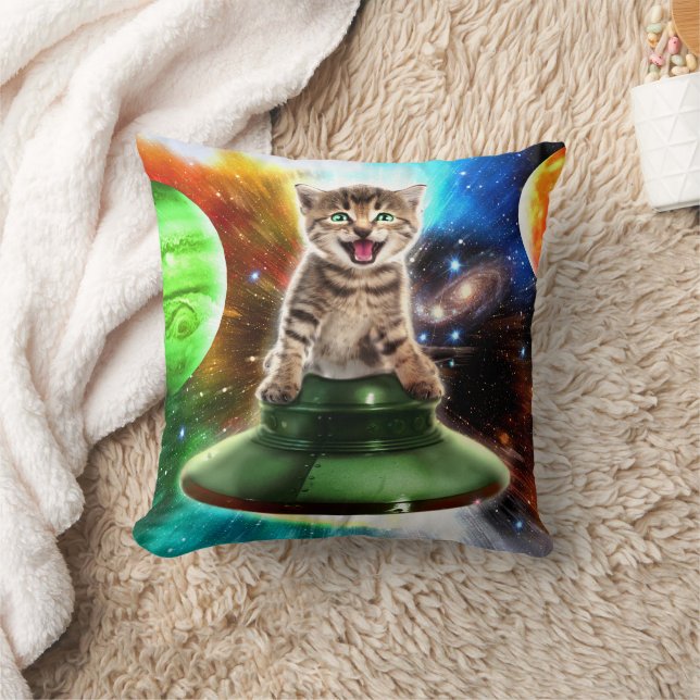 Alien cat in the ufo saucer                        throw pillow (Blanket)