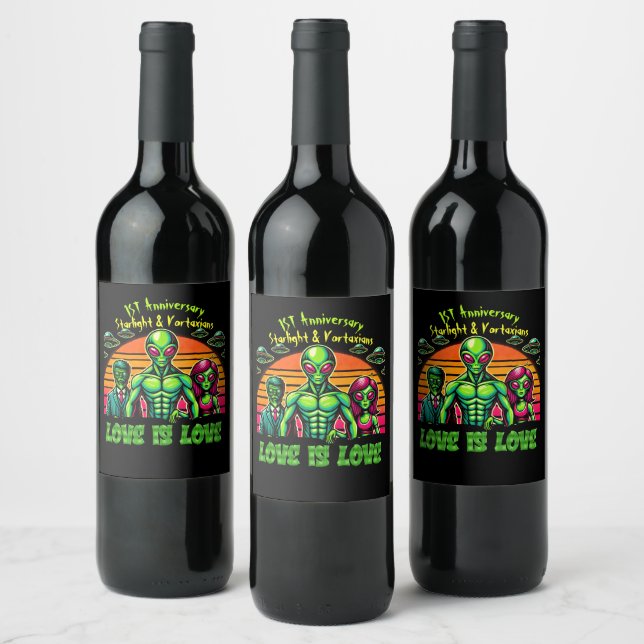 Alien Couple in Galactic Affection Wine Label (Bottles)