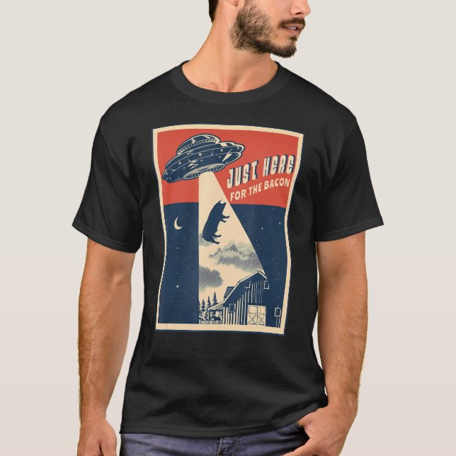 Alien Farm Abduction Beam  Retro Bacon  UFO Pig T-Shirt (Front)