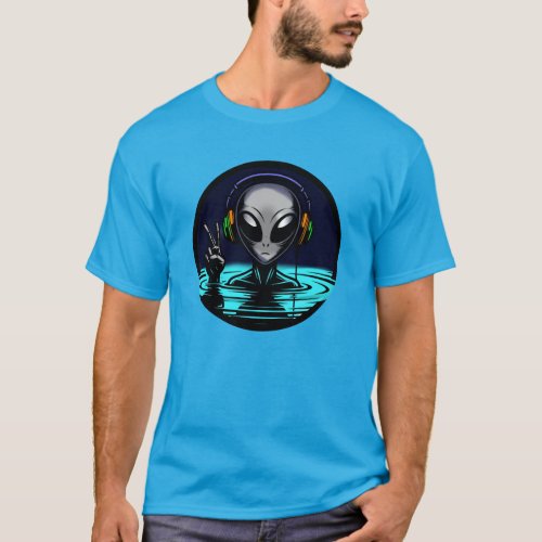 Alien Headphones giving Peace Sign  T_Shirt