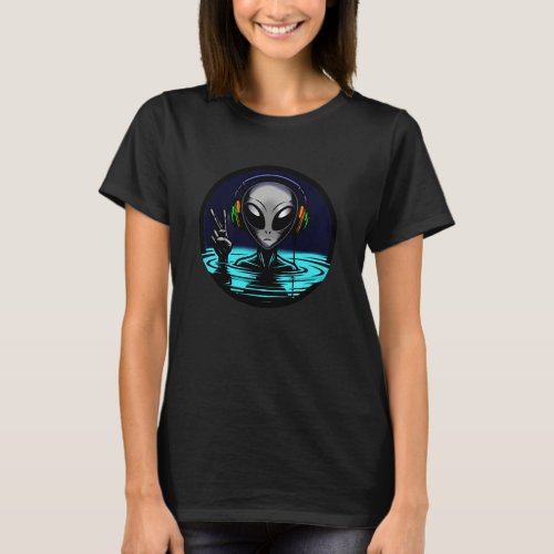 Alien Headphones giving Peace Sign  T_Shirt