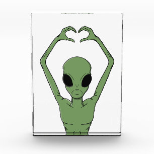 Alien Heart Pose Photo Block