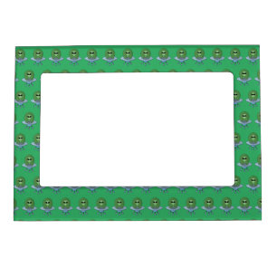 Alien in his little spaceship magnetic frame