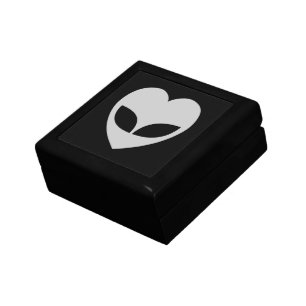 Alien Love Heart Jewelry Box
