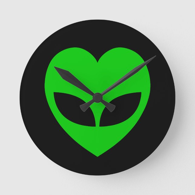 Alien Love Heart Round Clock (Front)