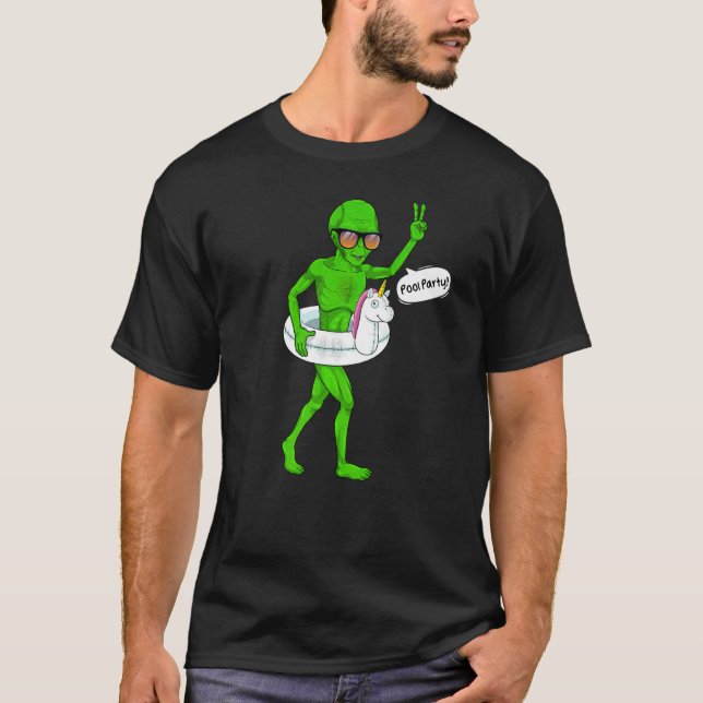Alien Pool Party Unicorn Float  Ufo Extraterrestri T-Shirt (Front)