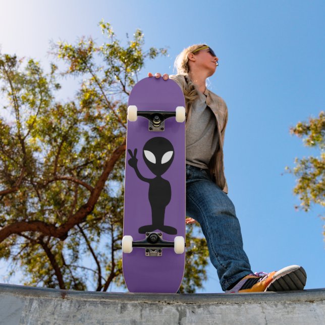 Alien PURPLE Skateboard deck (Outdoor 1)