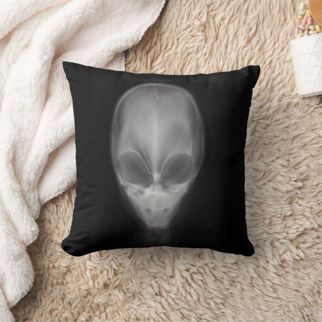 Alien Skull X-ray Throw Pillow (Blanket)