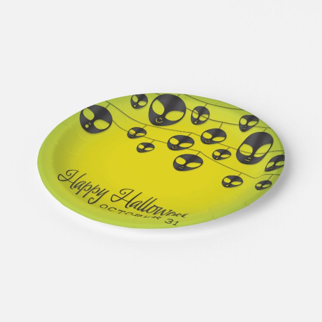 Alien string paper plates (Angled)