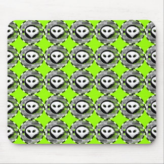 Alien TV Round multi mousepad green