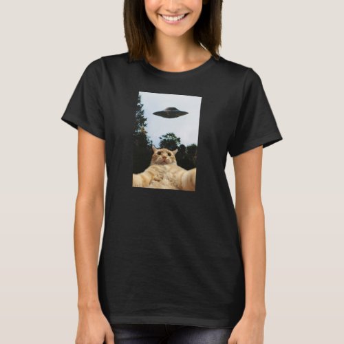 Alien UFO Funny Cat Selfie T_Shirt