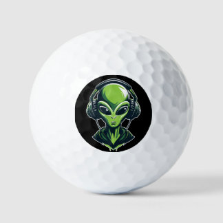 Alien with Headphones – Minimalist Techno & R Golf Balls