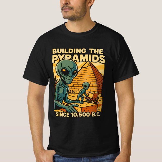 Aliens Building Pyramids Pyramid Construction Crew T-Shirt (Front)