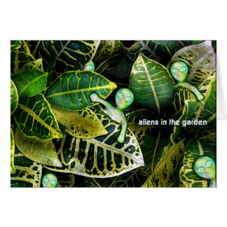 aLiEnS In The Garden! Cards