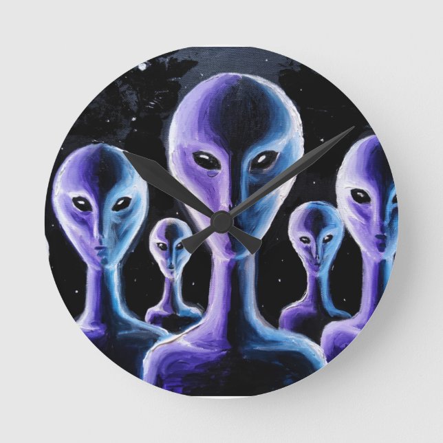 Aliens Round Clock (Front)