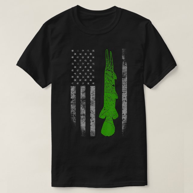 Alligator Gar Flag - Alligator Gar Fishing  T-Shirt (Design Front)