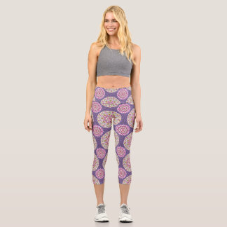 allover pattern design capri leggings