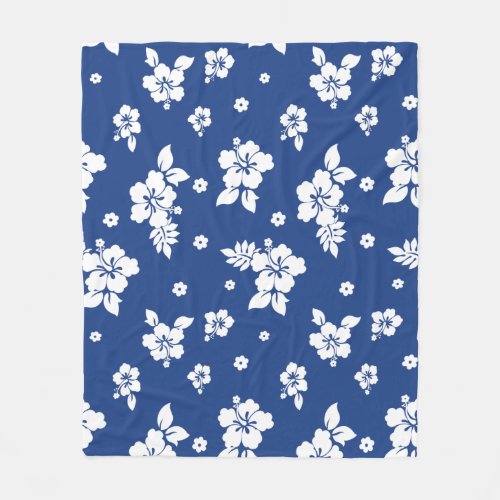 Aloha Blue Classic Hawaiian Seamless Pattern Fleece Blanket