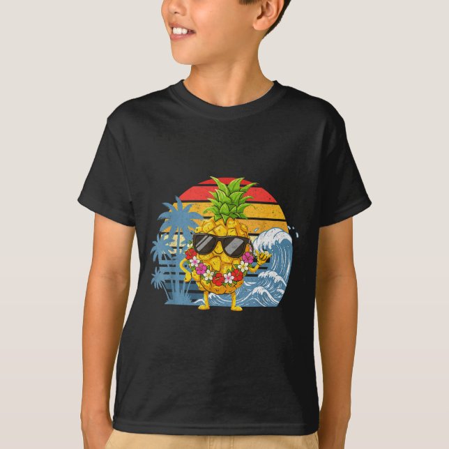 Aloha Hawaiian Pineapple Sign Hawaii Shaka T-Shirt (Front)